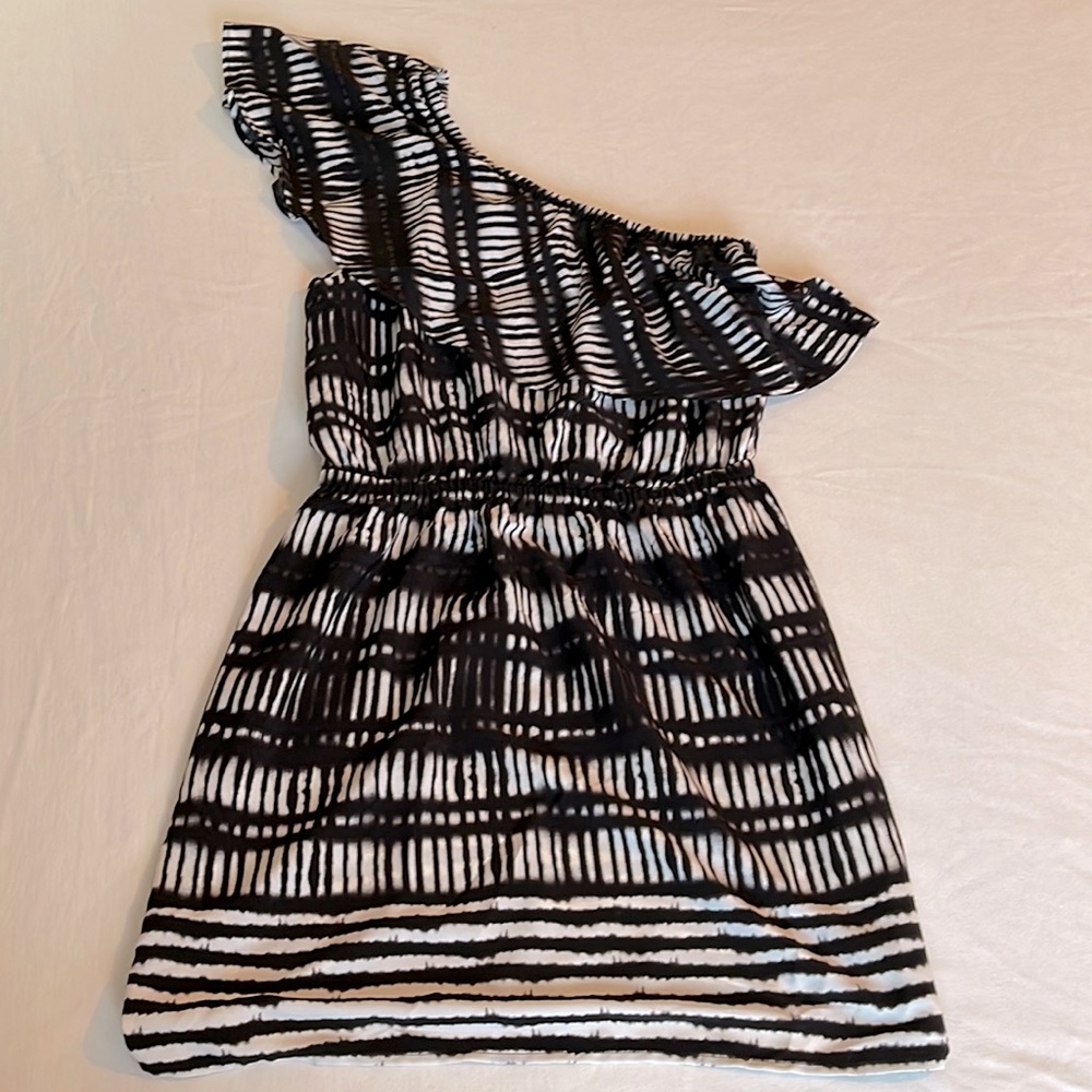 Express one shoulder ruffle  pull on dress